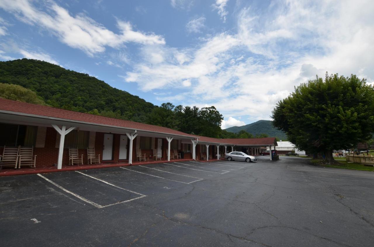 Travelowes Motel - Maggie Valley Exteriér fotografie