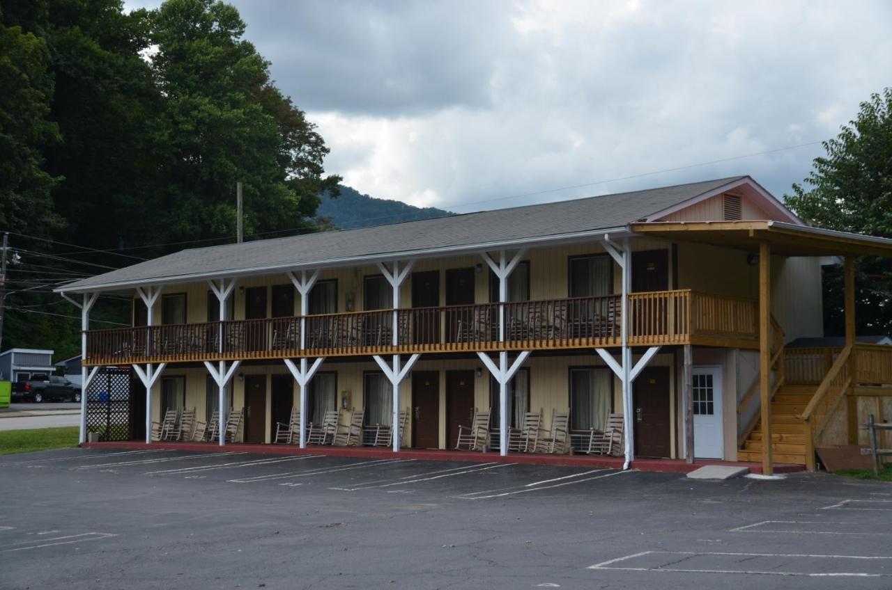 Travelowes Motel - Maggie Valley Exteriér fotografie